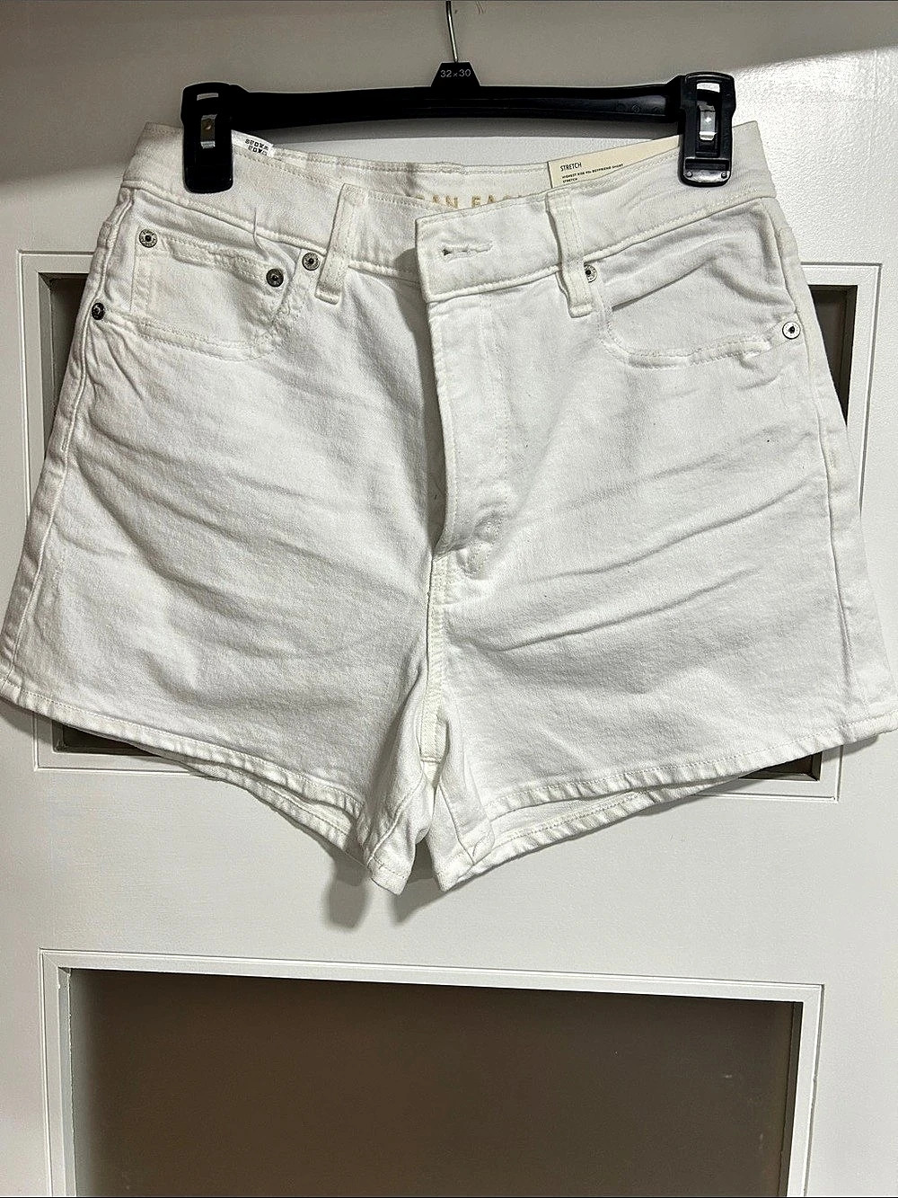 American Eagle Highest Rise 90s Boyfriend Short White Jean Shorts Waist 10 NWT